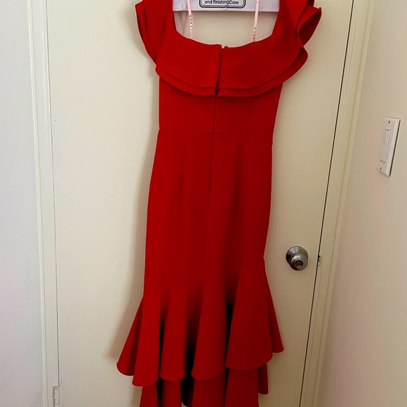 Red off-the-shoulder ruffle dress — pristine condition - Picture 4 of 4